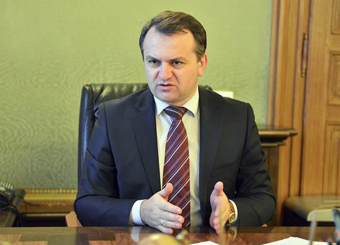 Голова Львівської ОДА Олег Синютка вирішив самостійно взятися за будівництво сміттєсортувального заводу
