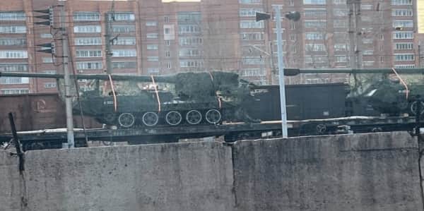 North Korean 170 mm self-propelled artillery installation, which is carried by the territory of
