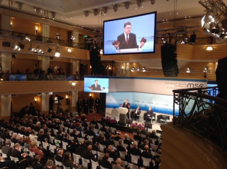 Конференция по безопасности в Мюнхене: недоверие и страхи в речах политиков и Мустафы Найема