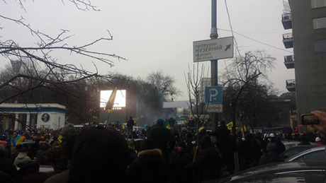 19 января - Вече в праздник Крещения, перекрытие улицы Грушевского и попытка прорыва