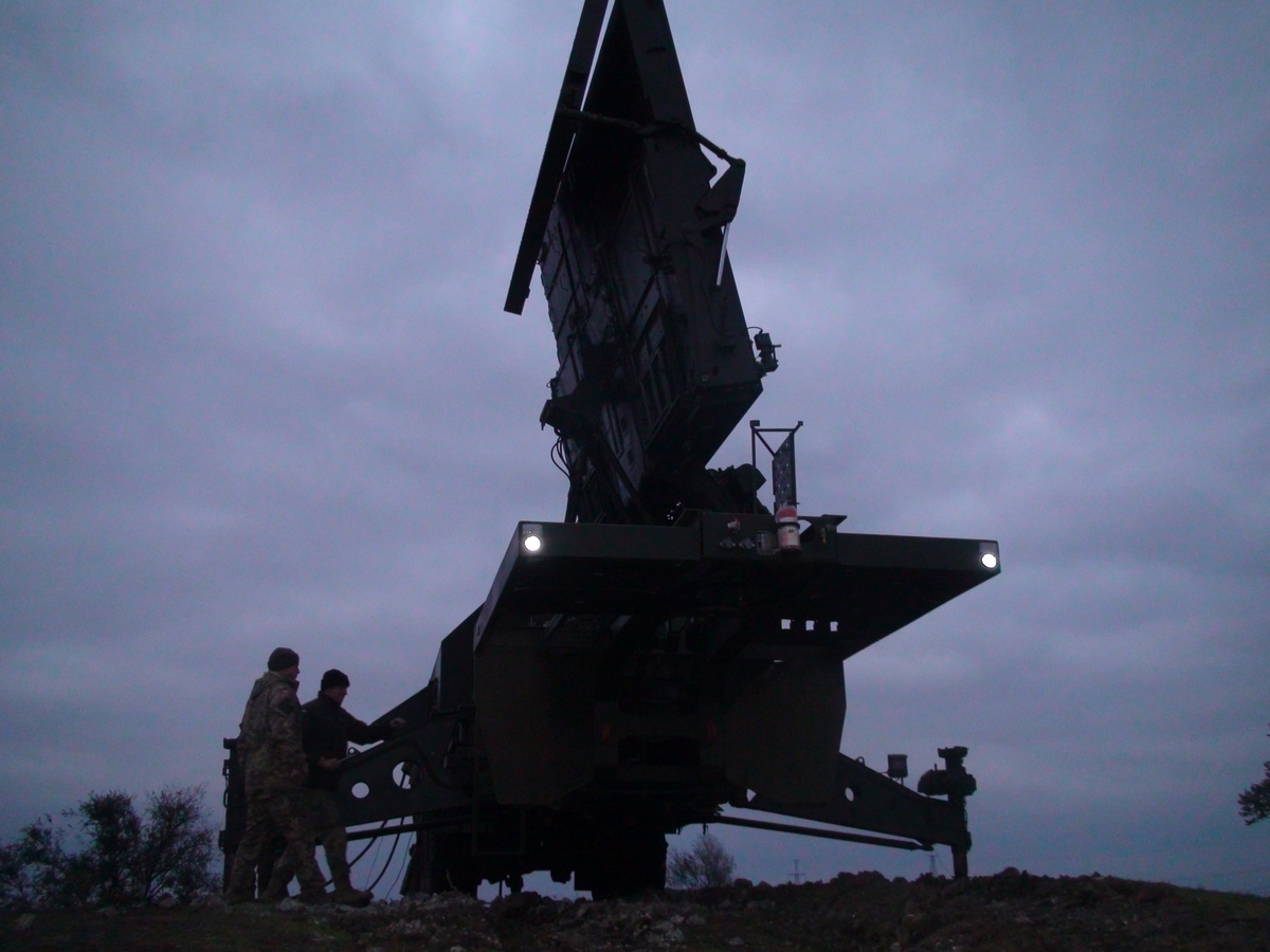 Минобороны Украины: Военные впервые испытали новейшую радиолокационную систему 