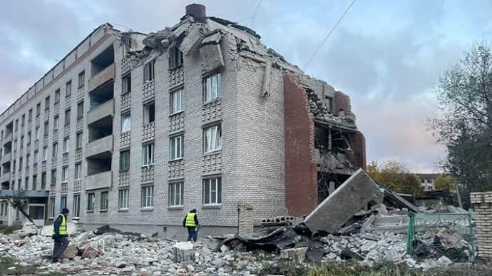 Russians hit student accommodation in centre of Sloviansk overnight