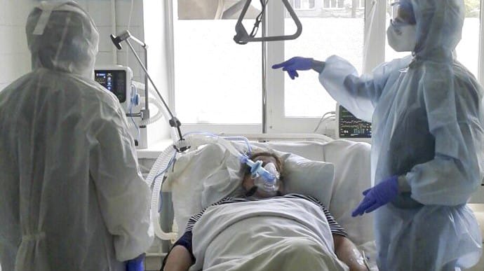У лікарні Києва виявили 6 випадків COVID-19 штаму Дельта