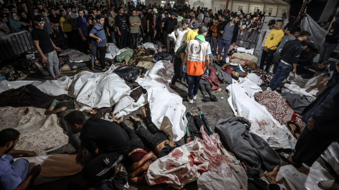 ХАМАС заявив про атаку Ізраїлю на лікарню в Газі, ті звинувачують противників у невдалому запуску ракети