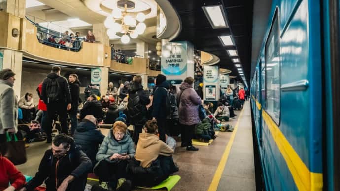 Более 35 тысяч киевлян прятались в метро этой ночью