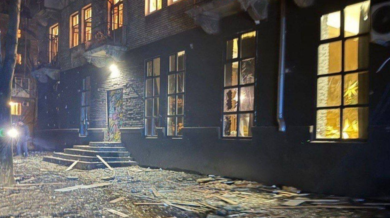 Russian forces attack Dnipropetrovsk Oblast overnight: 1 civilian injured, destruction reported – photo