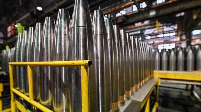 EU will discuss plan to increase production of artillery shells to one million per year