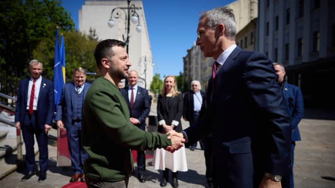 Zelenskyy and NATO chief discuss idea of US$100 billion fund for Ukraine