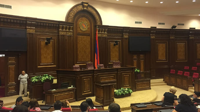 Armenia ratifies Rome Statute despite Russia's anger 
