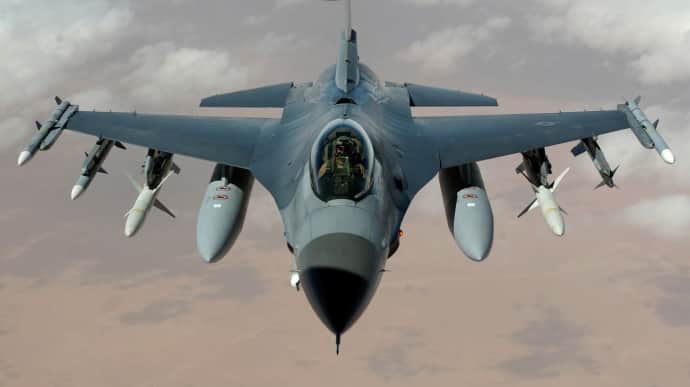 Netherlands to give €300 million more for arming Ukrainian F-16 fighter jets