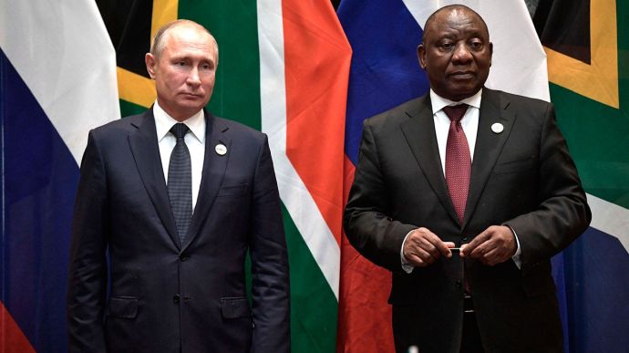 ЮАР будет консультироваться с РФ из-за ордера на арест Путина
