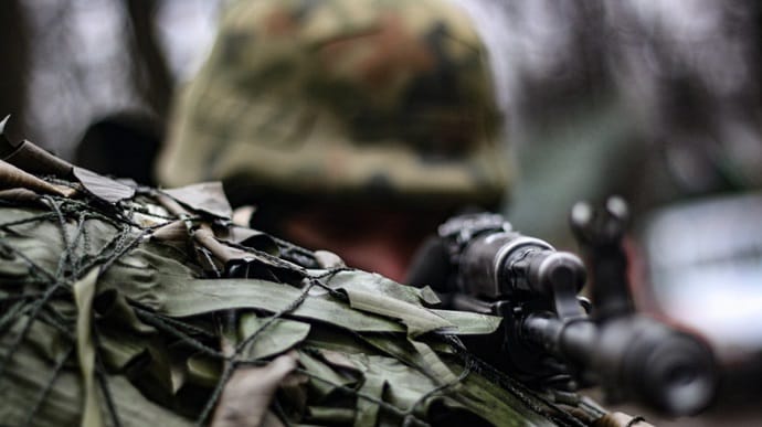 Окупанти вісім разів порушували “тишу” на Донбасі, українські військові стріляли у відповідь