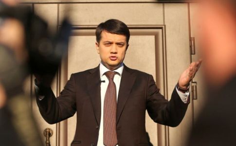 44 слуги народа заблокировали ликвидацию неприкосновенности депутатов – ЦПК