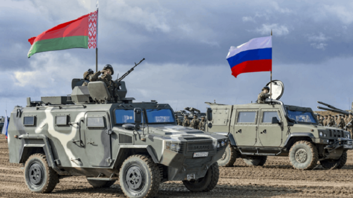 Mobilised Russian reservists in Belarus supplied with WW2 weapons