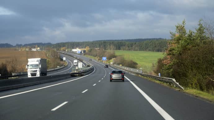 Украина предложила Польше строительство автобана Краковец – Ровно