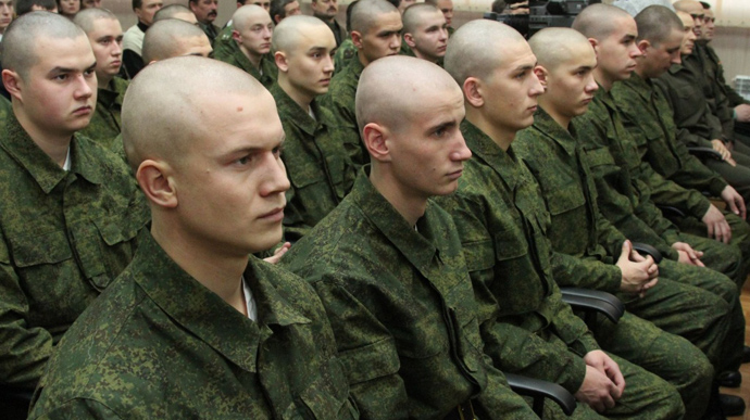 Russia to transfer 400 conscripts to defence positions in Crimea