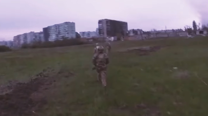Fighting for every metre of the fortress: Ukrainian Special Operations Forces post video of them fighting in Bakhmut