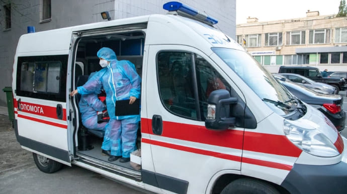 Степанов вимагає від Укрзалізниці приймати в свої лікарні COVID-хворих