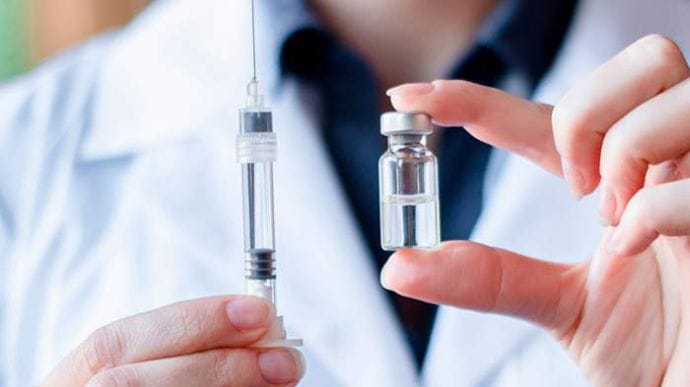 Сімейні лікарі зможуть видавати довідки про вакцинацію – Кабмін