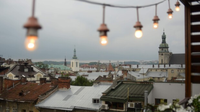 Пів Львова – без води, світло – відновлюють