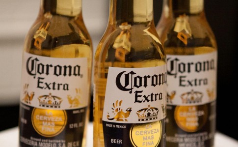 Акції виробника пива Corona впали після появи вірусу