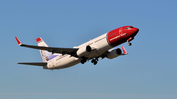 Норвезька авіакомпанія припиняє польоти над Україною