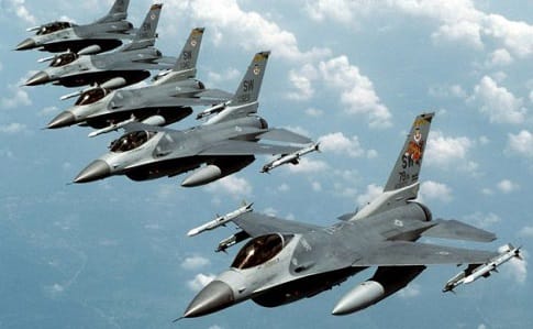 Винищувачі НАТО супроводжували над Європою 9 військових літаків Росії 