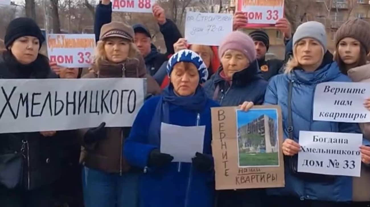 Russians demolish over 500 houses in occupied Mariupol, ignoring residents' pleas for housing