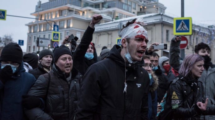 Потрібно діяти швидко: прихильники Навального готуються до протестів