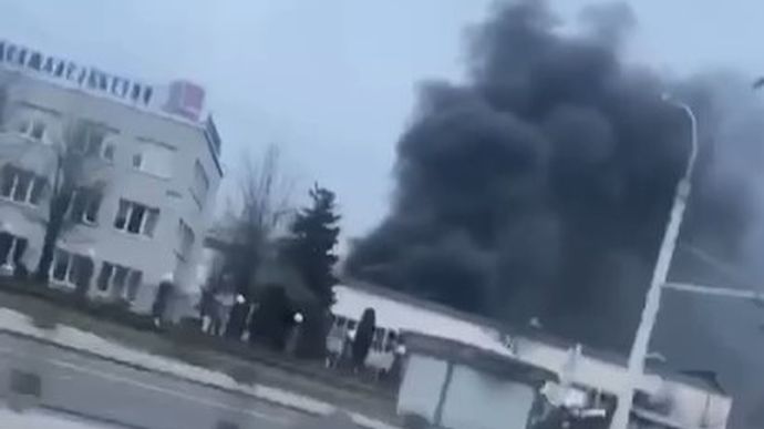 В Минске слышали бавовну. После вспыхнул крупный пожар в районе автозавода - СМИ