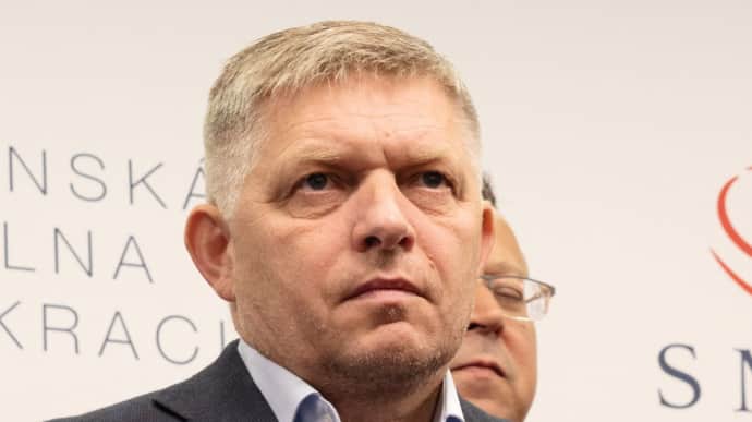 Уряд Словаччини заявив, що Фіцо все ще оперують, замах скоїли з політичних мотивів