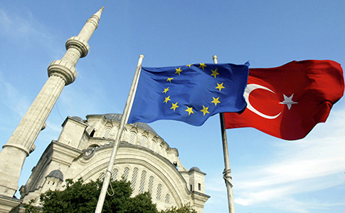 В ФРГ призвали к прекращению переговоров о вступлении Турции в ЕС