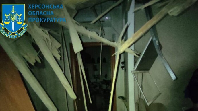 Russians attack residential areas of Kherson Oblast: 2 people killed