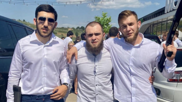 Гуляли свадьбу: под Одессой мужчины стреляли из автомата, полиция провела спецоперацию