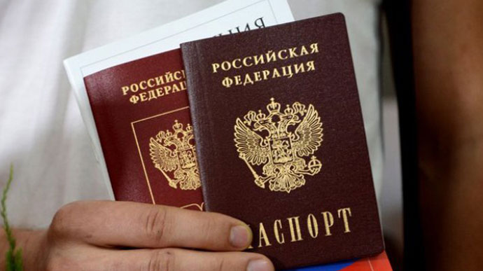 Russian occupiers threatening to deport residents of Kherson Oblast who do not register for Russian passports
