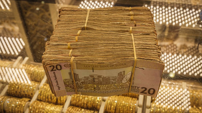 ПВК Вагнер добуває золото в Африці, аби втримати курс рубля під санкціями – New York Times