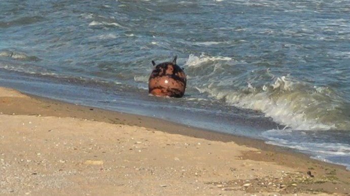 Russian naval mine is washed ashore near Odesa