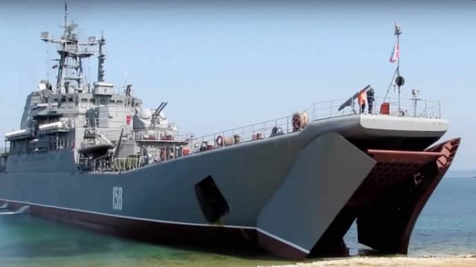 Без затопленного Цезаря Куникова у ЧФ РФ остается 5 из 13 кораблей – ВМС Украины