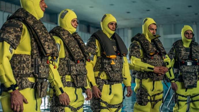 Ukraine tests floating body armour for its special forces – photo