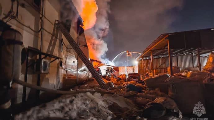 У російському Іжевську – масштабна пожежа