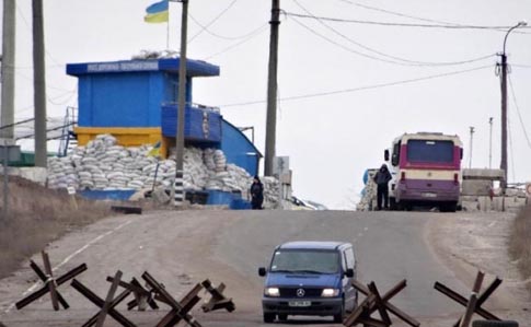 Тука: Жодної можливості відкрити хоч один КПВВ на Луганщині немає