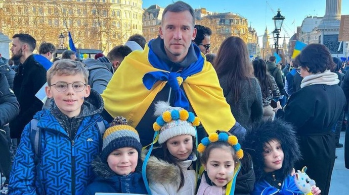 Андрій Шевченко прихистить дві-три українські родини у своєму будинку в Лондоні