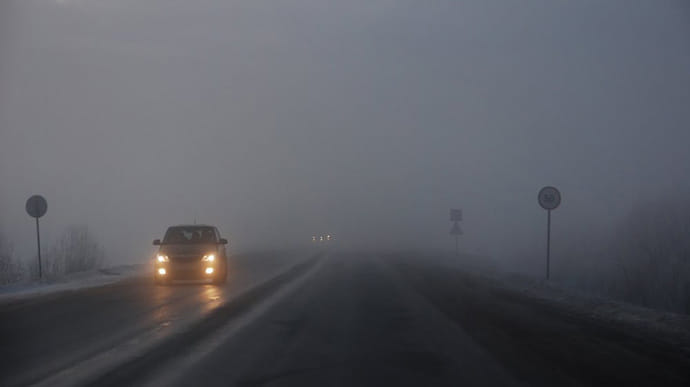 В последние дни декабря Украину накроет туман и сильный ветер