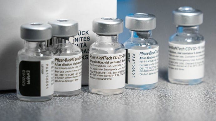 Вакцина проти Covid від Pfizer-BioNTech отримала повний допуск у США