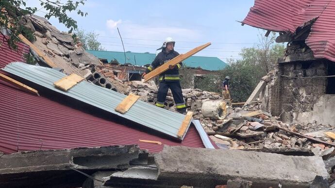 Под завалами дома в Золочеве на Харьковщине нашли еще одну погибшую