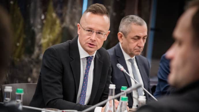 Венгрия хочет, чтобы ее меньшинству в Украине вернули ряд утраченных прав - Сийярто