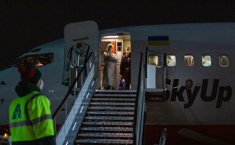 В эвакуированных из Италии украинцев тесты не выявили Covid-19 – Минздрав