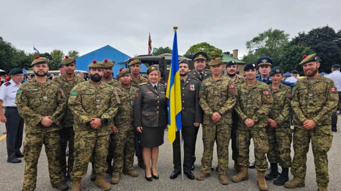 Українські воїни вперше взяли участь у параді в Торонто