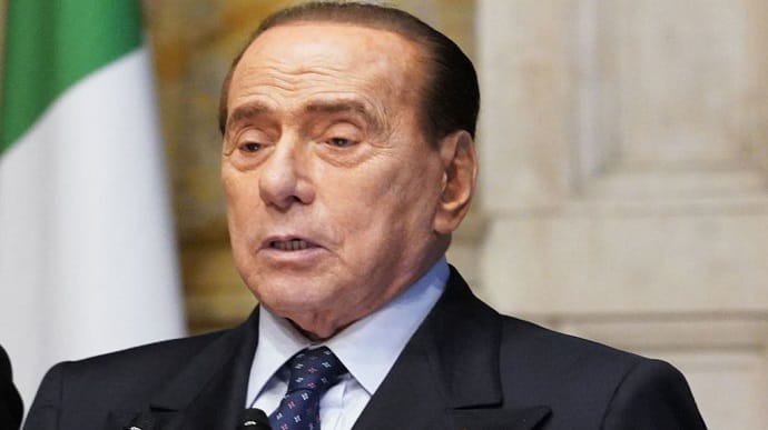 Берлускони не будет бороться за пост президента Италии