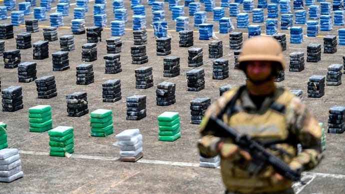 В Колумбии изъяли рекордную за год партию кокаина на $300 млн